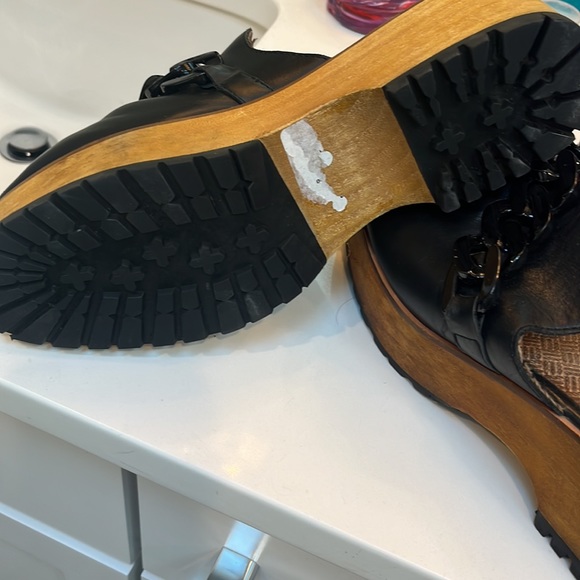 Brand new clogs - Picture 3 of 4